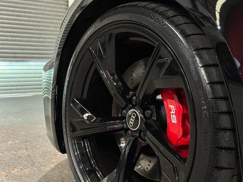 AUDI RS4