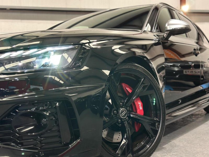 AUDI RS4