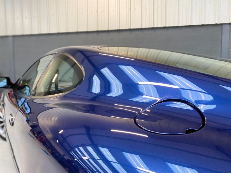 ASTON MARTIN DB7