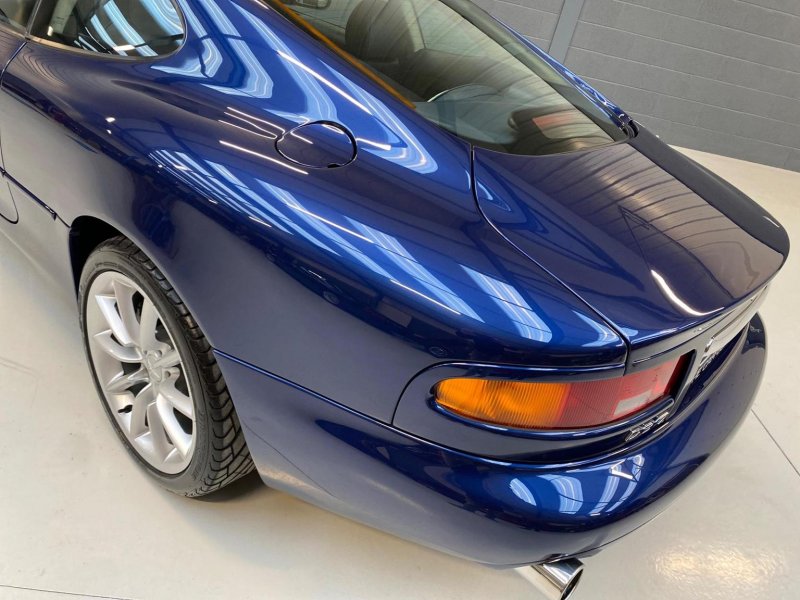 ASTON MARTIN DB7