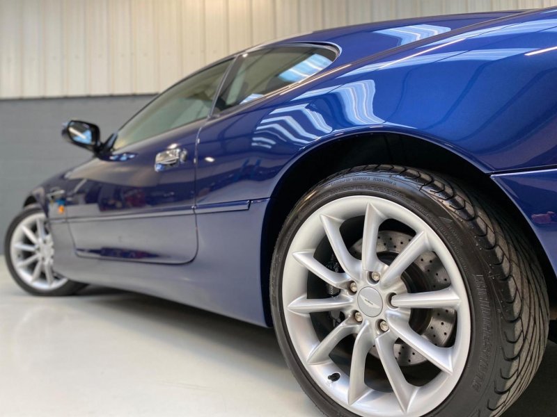 ASTON MARTIN DB7