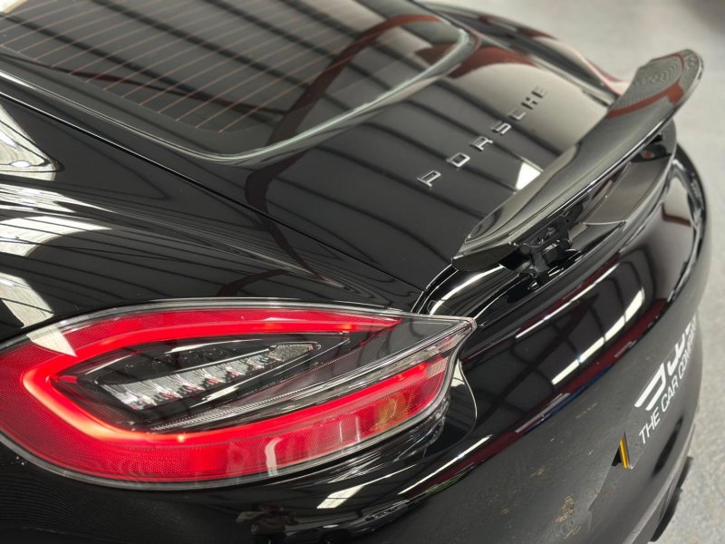 PORSCHE CAYMAN
