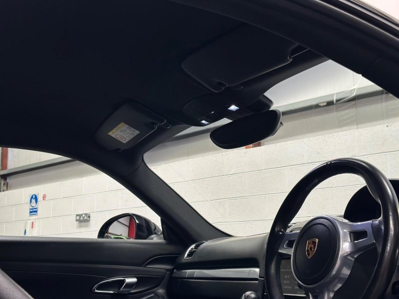PORSCHE CAYMAN