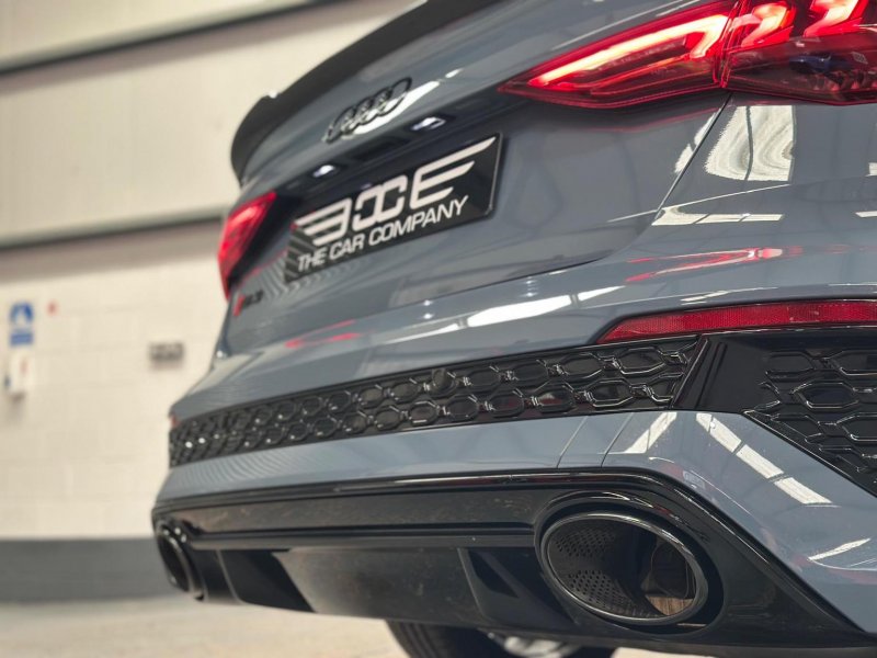 AUDI RS3