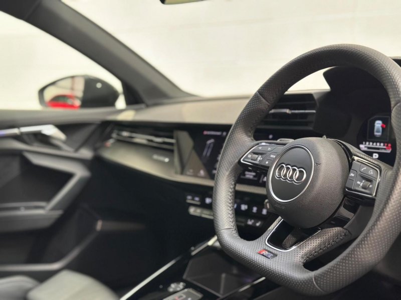 AUDI RS3