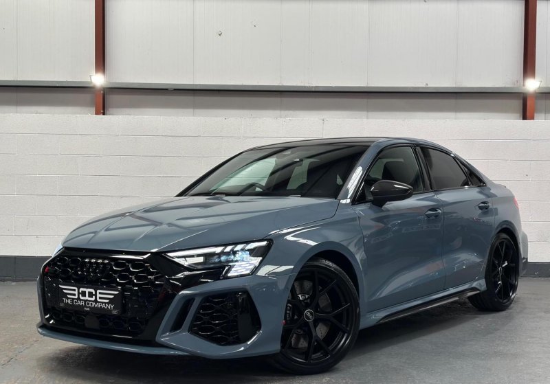 AUDI RS3